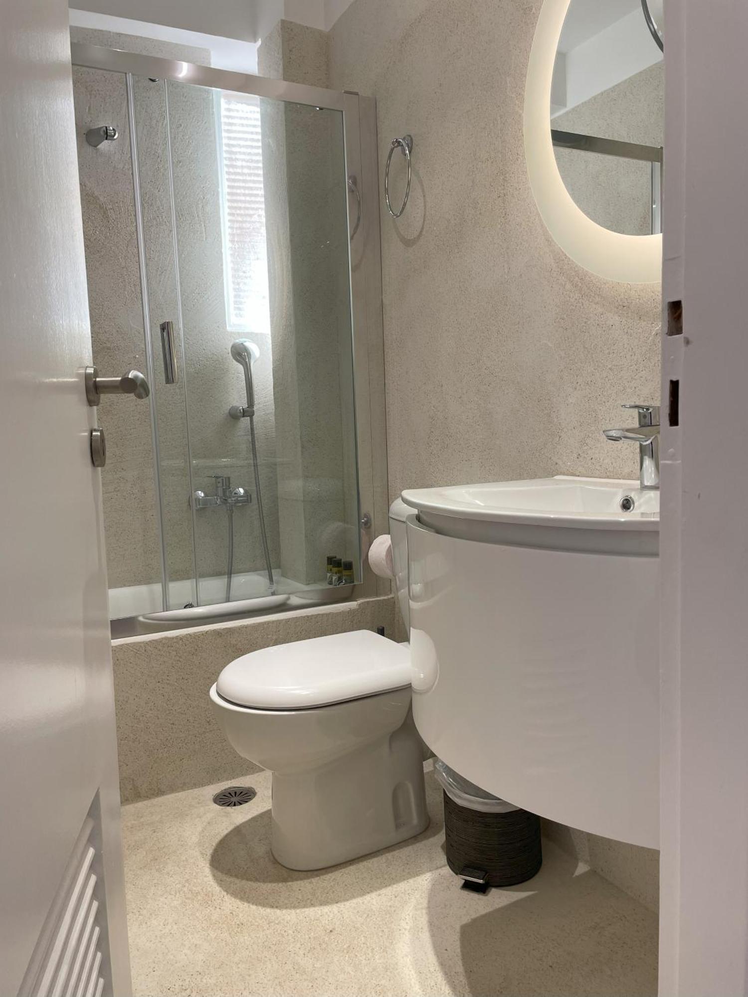 Four Seasons Sea View Apartment 아테네 외부 사진